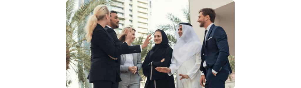 Dubai ist ein sehr guter Treffpunkt für Geschäftsbeziehungen, Geschäftsfrauen und -männer mit und ohne Ghutra